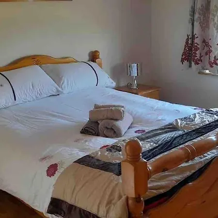 Kilbanow House * Lamanagh