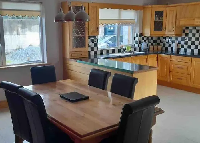 Kilbanow House Holiday home *