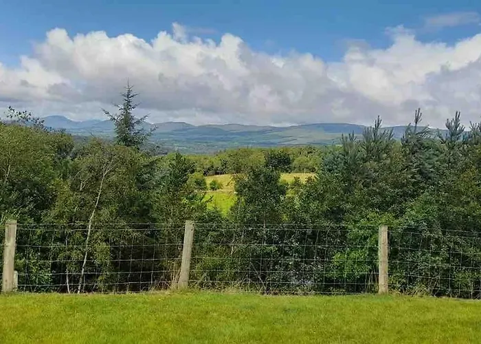 Kilbanow House * Lamanagh